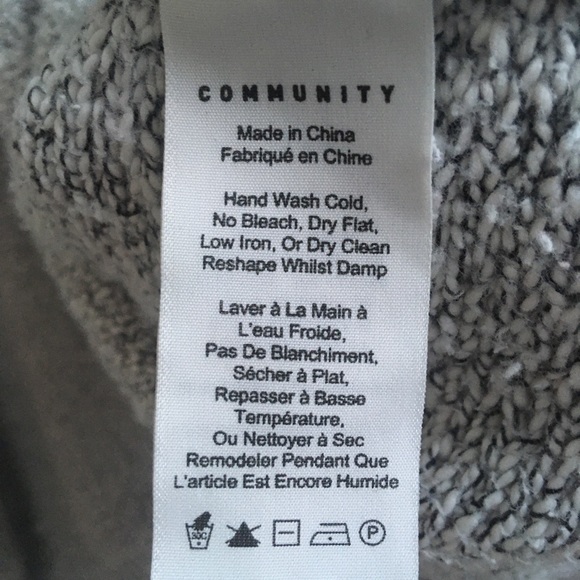 Aritzia Community Cape - Picture 9 of 15